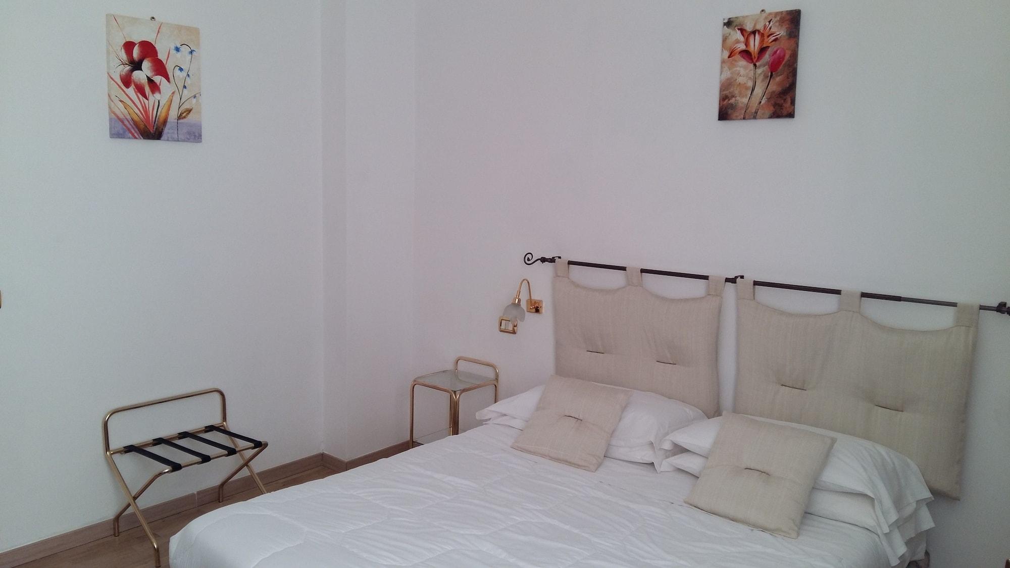 Hotel Villa Delle Ortensie Sant'Omobono Imagna Εξωτερικό φωτογραφία