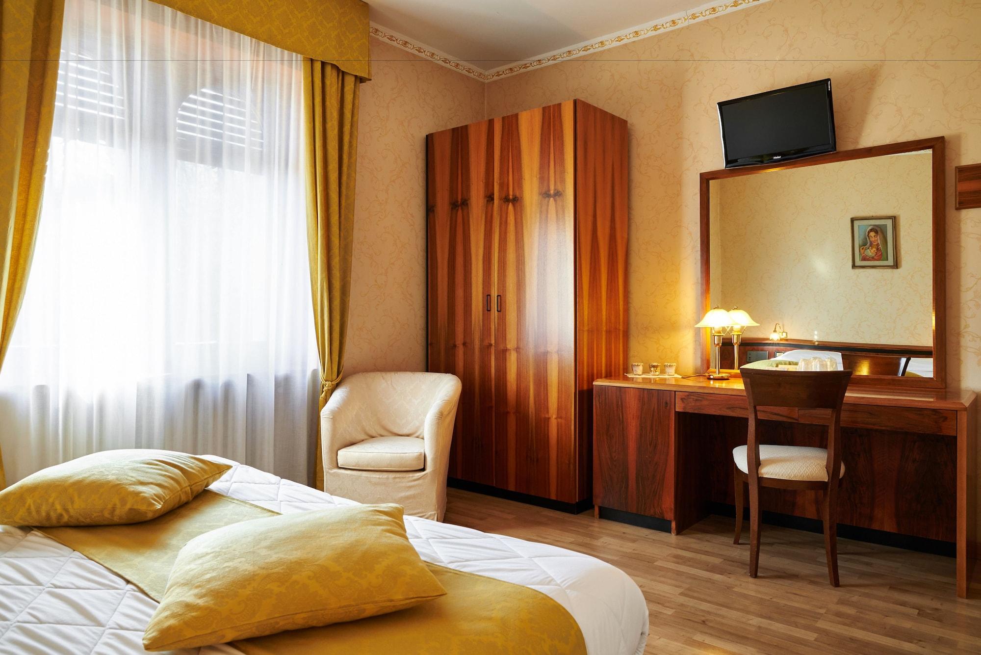 Hotel Villa Delle Ortensie Sant'Omobono Imagna Εξωτερικό φωτογραφία