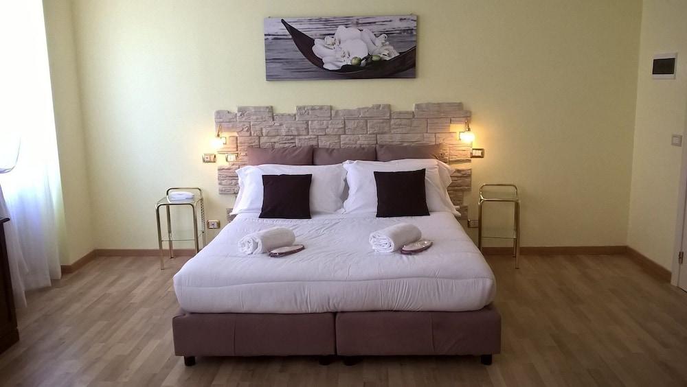 Hotel Villa Delle Ortensie Sant'Omobono Imagna Εξωτερικό φωτογραφία