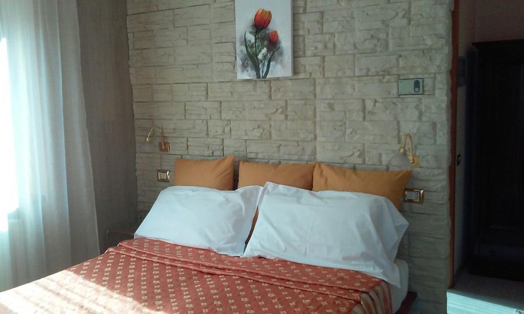Hotel Villa Delle Ortensie Sant'Omobono Imagna Εξωτερικό φωτογραφία