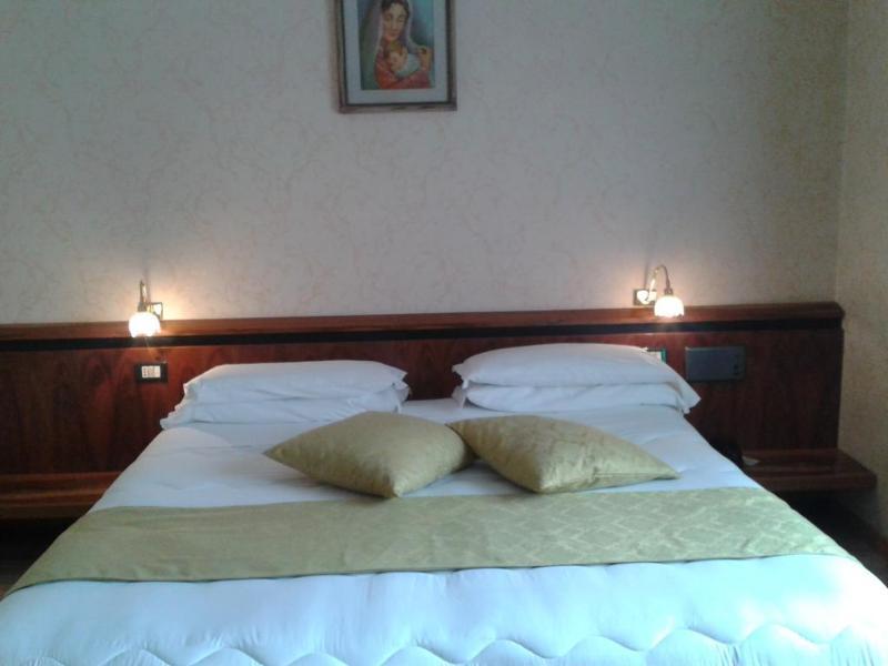 Hotel Villa Delle Ortensie Sant'Omobono Imagna Εξωτερικό φωτογραφία