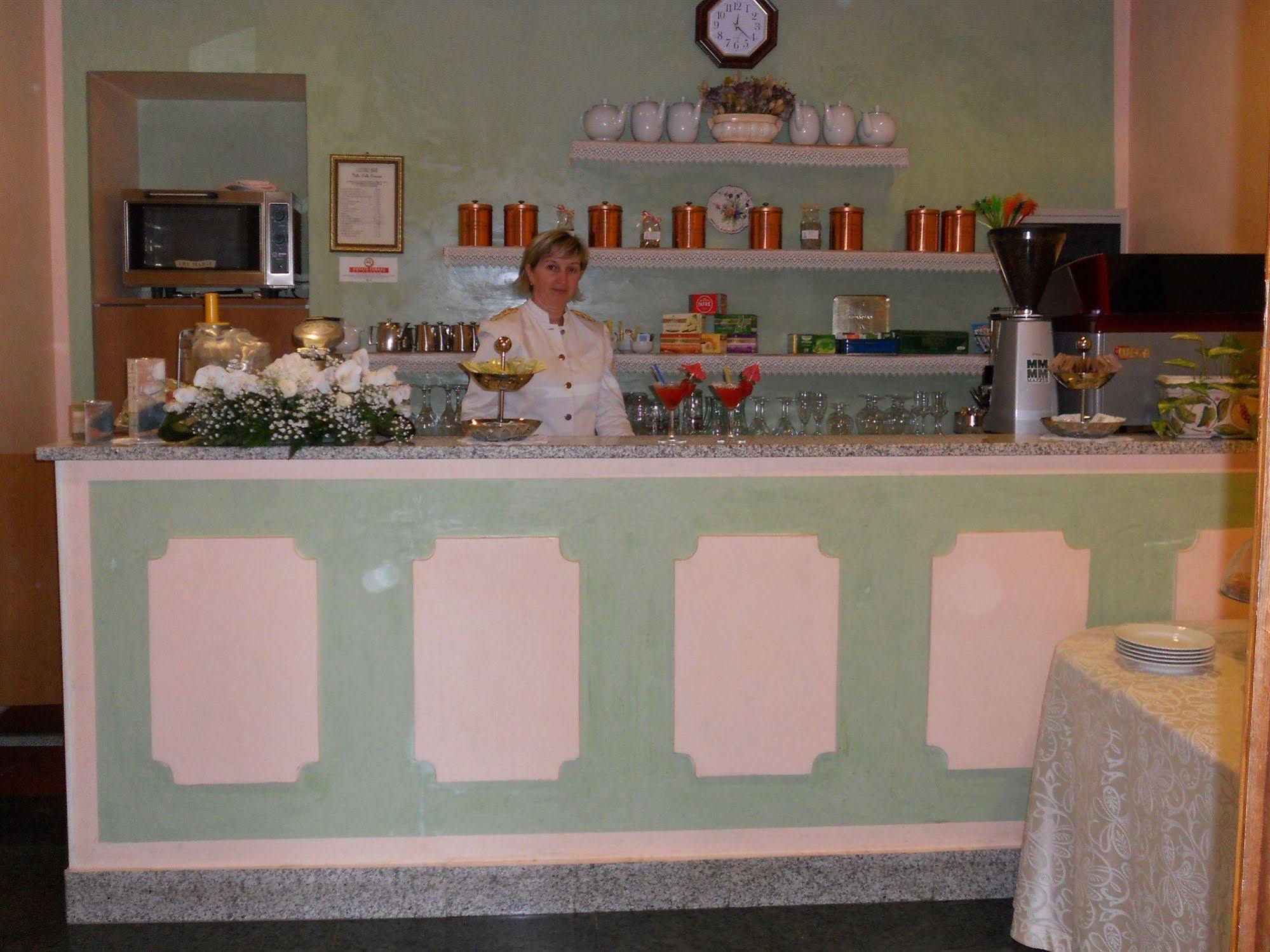 Hotel Villa Delle Ortensie Sant'Omobono Imagna Εξωτερικό φωτογραφία