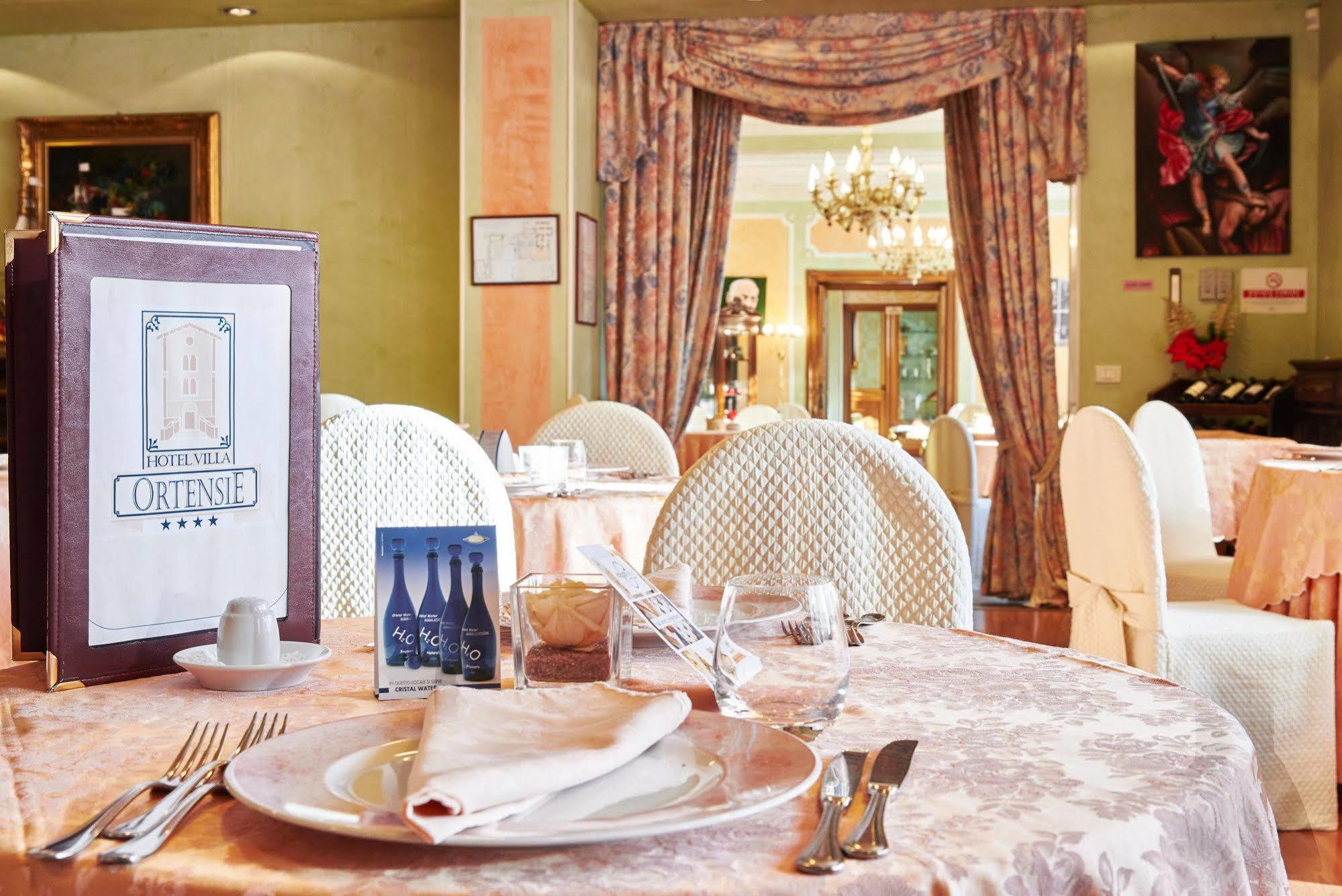 Hotel Villa Delle Ortensie Sant'Omobono Imagna Εξωτερικό φωτογραφία